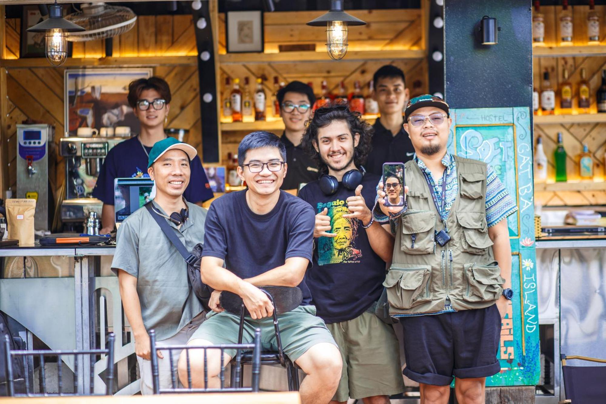 Republic Hostel Cat Ba Xuan Dam エクステリア 写真